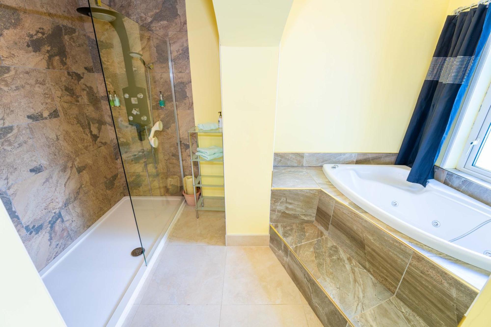 Ferndale Luxury Boutique Bed & Breakfast Keel  ภายนอก รูปภาพ