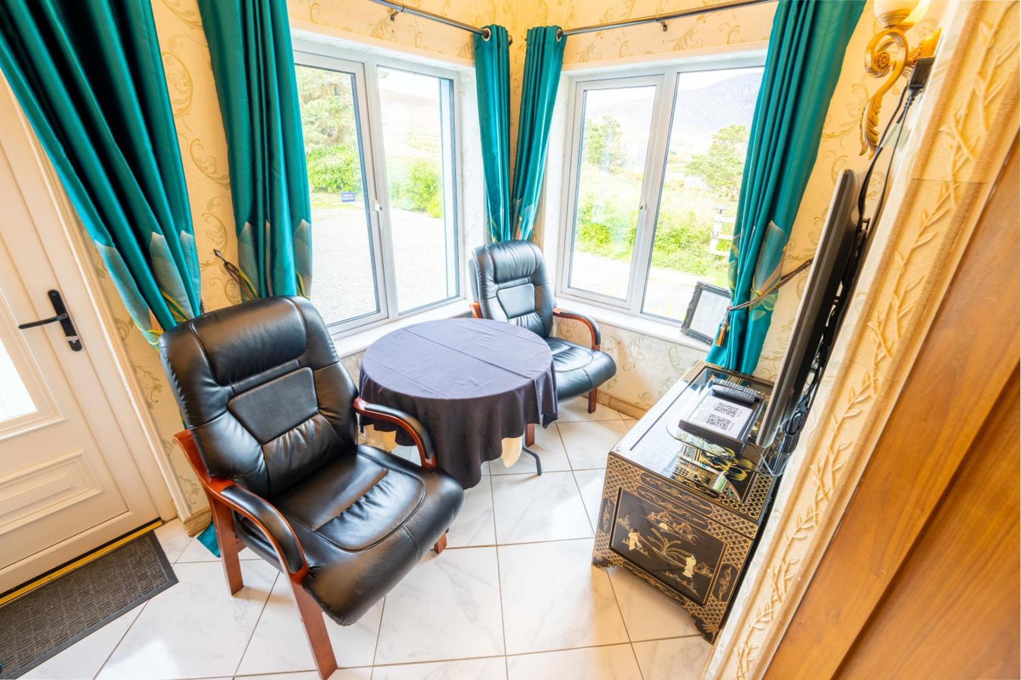 Ferndale Luxury Boutique Bed & Breakfast Keel  ภายนอก รูปภาพ