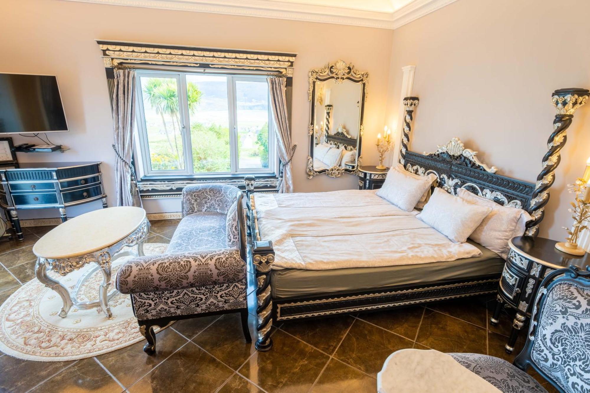 Ferndale Luxury Boutique Bed & Breakfast Keel  ภายนอก รูปภาพ